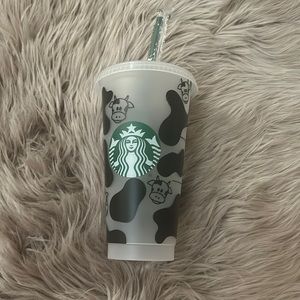 New Starbucks cow cup! Comes with straw packaged!
